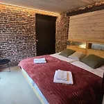 Maison Au Bord De La Riviere - 18 Lits - Jacuzzi - Piscine Сasa de vacaciones Esneux