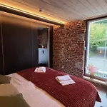 Сasa de vacaciones Maison Au Bord De La Riviere - 18 Lits - Jacuzzi - Piscine *