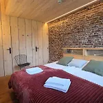Maison Au Bord De La Riviere - 18 Lits - Jacuzzi - Piscine Сasa de vacaciones Esneux