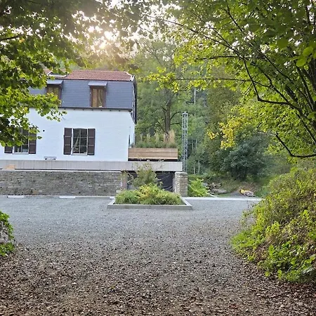 別荘 Maison Au Bord De La Riviere - 18 Lits - Jacuzzi - Piscine Esneux