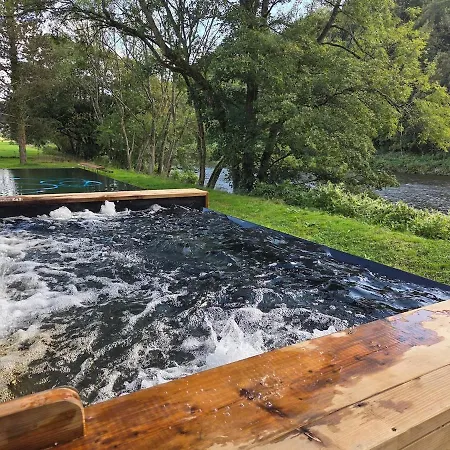 Maison Au Bord De La Riviere - 18 Lits - Jacuzzi - Piscine Esneux