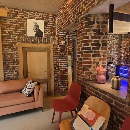 Maison Au Bord De La Riviere - 18 Lits - Jacuzzi - Piscine Dom wakacyjny Esneux