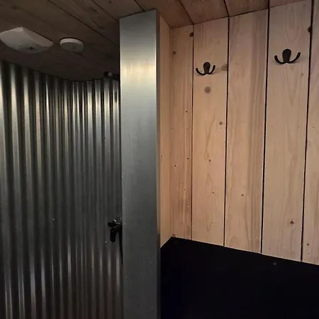 Dom wakacyjny Maison Au Bord De La Riviere - 18 Lits - Jacuzzi - Piscine Esneux