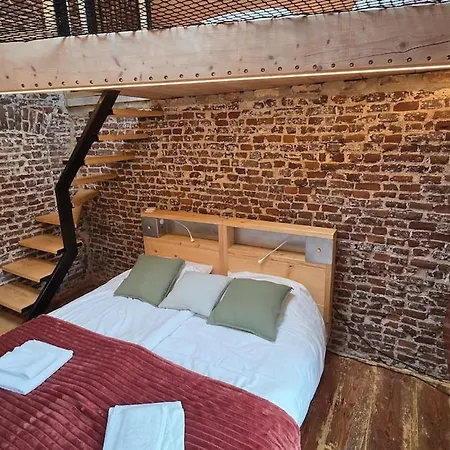 Maison Au Bord De La Riviere - 18 Lits - Jacuzzi - Piscine *