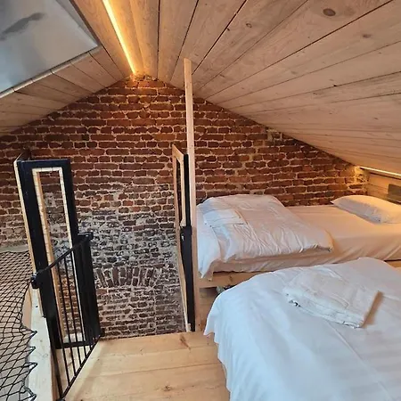 Maison Au Bord De La Riviere - 18 Lits - Jacuzzi - Piscine 別荘 Esneux