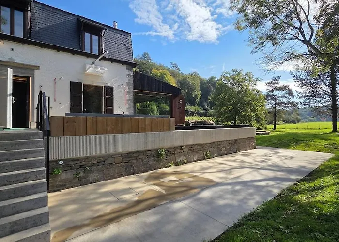 Maison Au Bord De La Riviere - 18 Lits - Jacuzzi - Piscine *