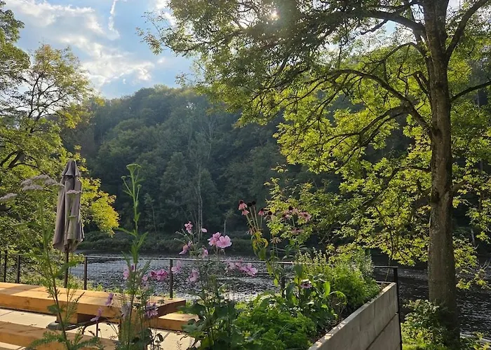 Maison Au Bord De La Riviere - 18 Lits - Jacuzzi - Piscine *