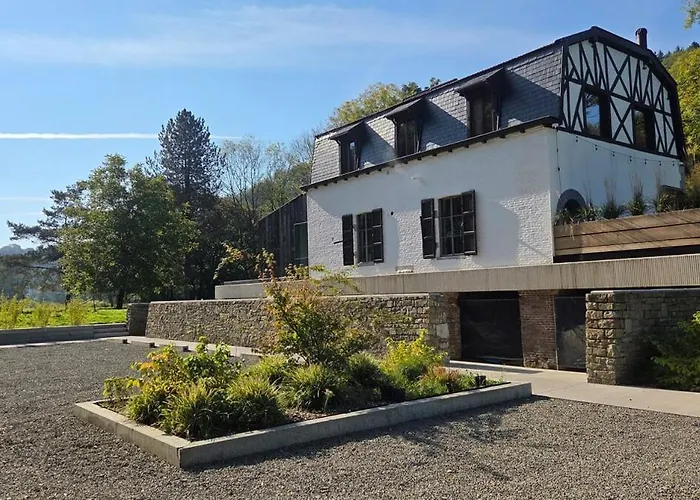 Maison Au Bord De La Riviere - 18 Lits - Jacuzzi - Piscine Сasa de vacaciones Esneux