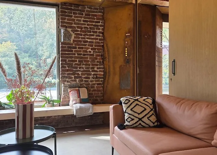 Сasa de vacaciones Maison Au Bord De La Riviere - 18 Lits - Jacuzzi - Piscine