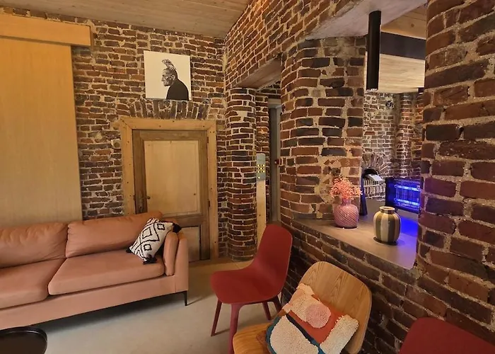 Maison Au Bord De La Riviere - 18 Lits - Jacuzzi - Piscine Сasa de vacaciones Esneux