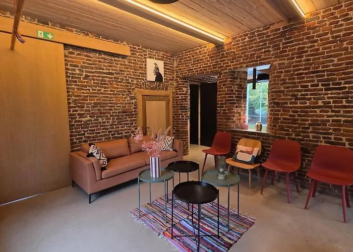 Maison Au Bord De La Riviere - 18 Lits - Jacuzzi - Piscine Сasa de vacaciones