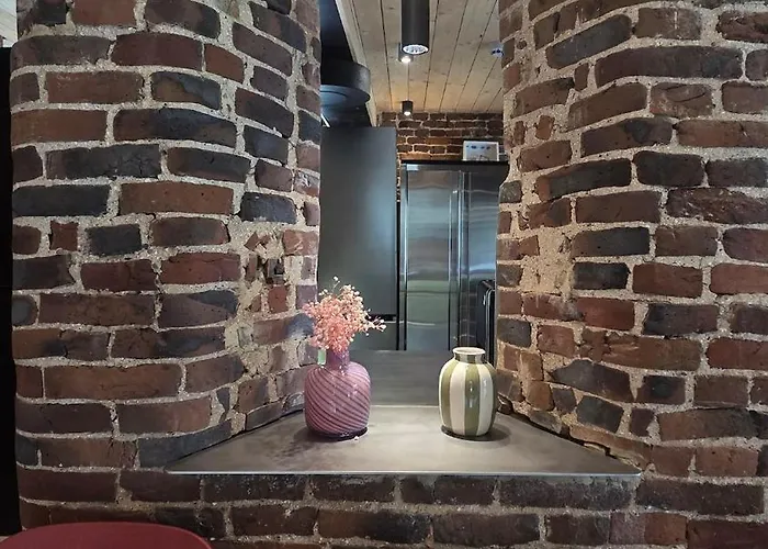 Maison Au Bord De La Riviere - 18 Lits - Jacuzzi - Piscine Сasa de vacaciones Esneux