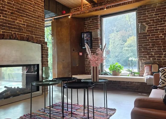 Maison Au Bord De La Riviere - 18 Lits - Jacuzzi - Piscine *