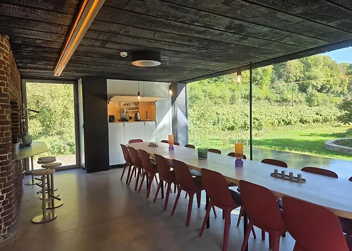 Maison Au Bord De La Riviere - 18 Lits - Jacuzzi - Piscine * Esneux