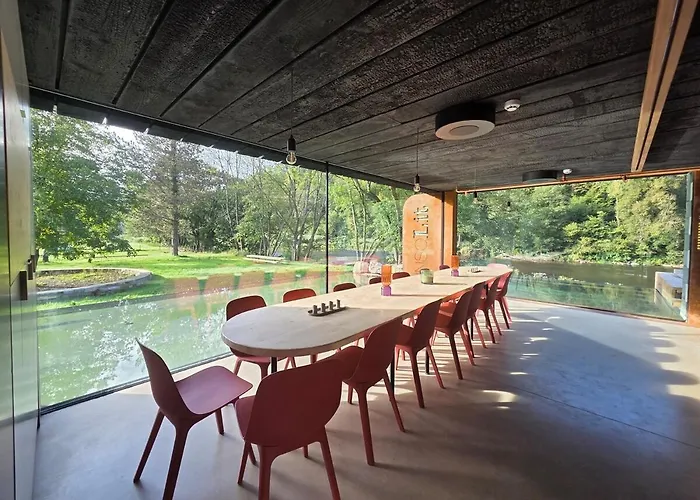 Maison Au Bord De La Riviere - 18 Lits - Jacuzzi - Piscine