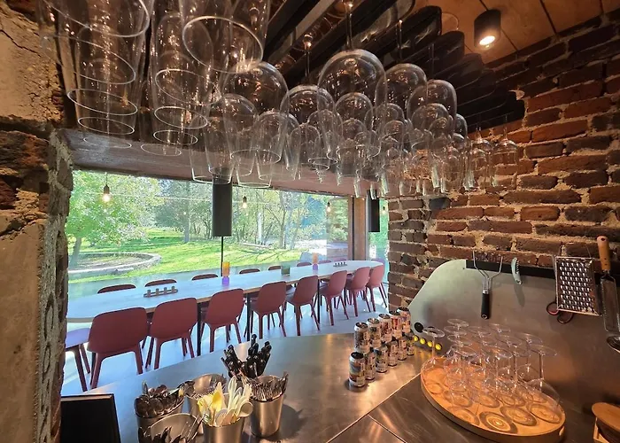 Сasa de vacaciones Maison Au Bord De La Riviere - 18 Lits - Jacuzzi - Piscine