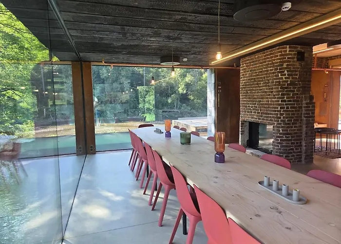 Holiday home Maison Au Bord De La Riviere - 18 Lits - Jacuzzi - Piscine