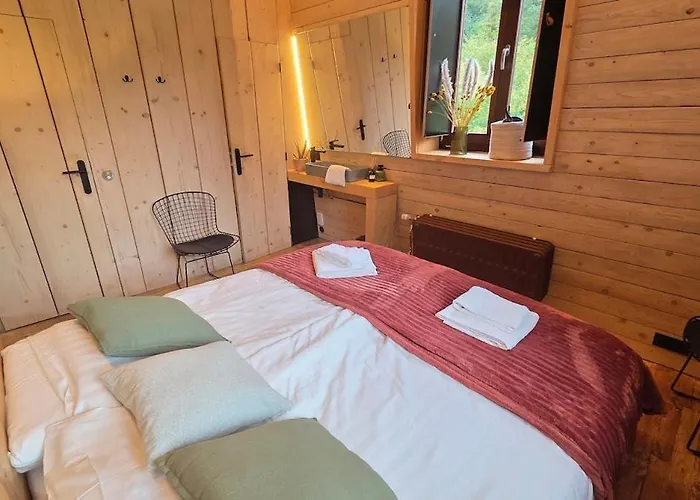 Holiday home Maison Au Bord De La Riviere - 18 Lits - Jacuzzi - Piscine
