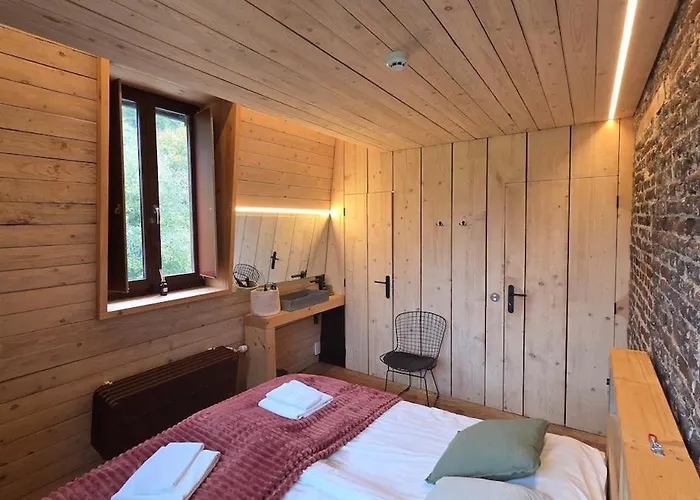 Сasa de vacaciones Maison Au Bord De La Riviere - 18 Lits - Jacuzzi - Piscine