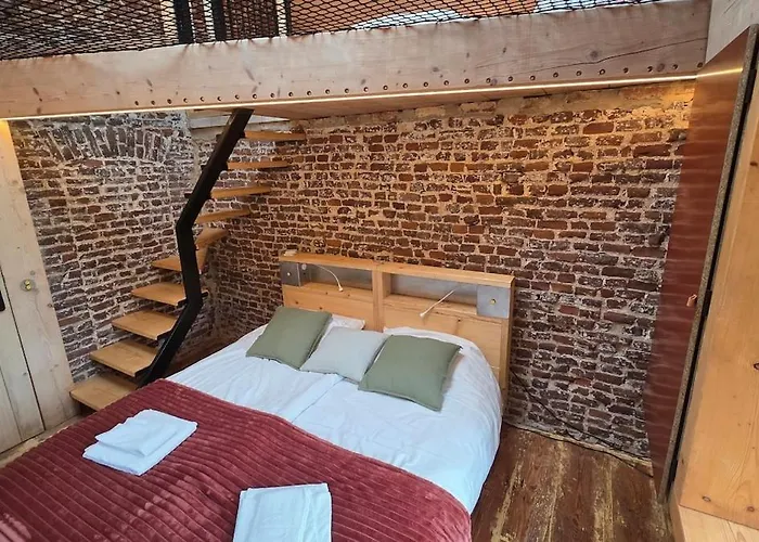 Maison Au Bord De La Riviere - 18 Lits - Jacuzzi - Piscine *