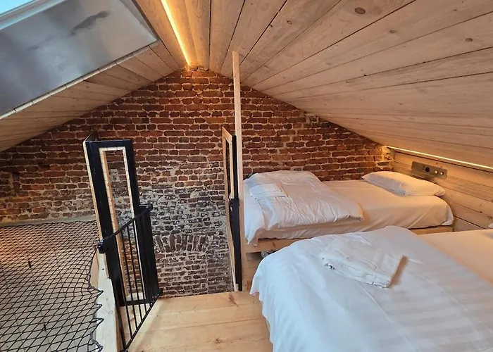 Maison Au Bord De La Riviere - 18 Lits - Jacuzzi - Piscine Сasa de vacaciones Esneux