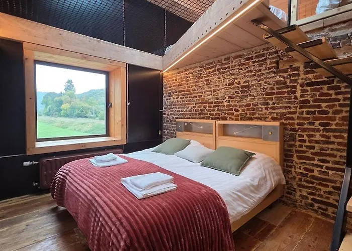 Сasa de vacaciones Maison Au Bord De La Riviere - 18 Lits - Jacuzzi - Piscine Esneux