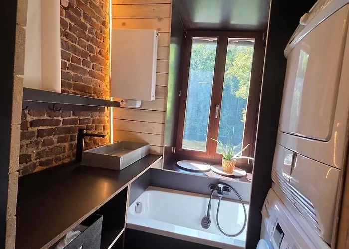 Maison Au Bord De La Riviere - 18 Lits - Jacuzzi - Piscine *