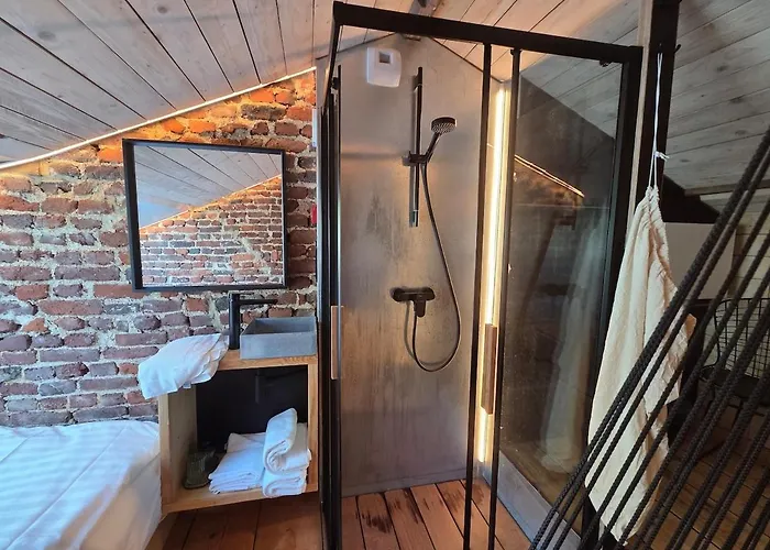 Holiday home Maison Au Bord De La Riviere - 18 Lits - Jacuzzi - Piscine *
